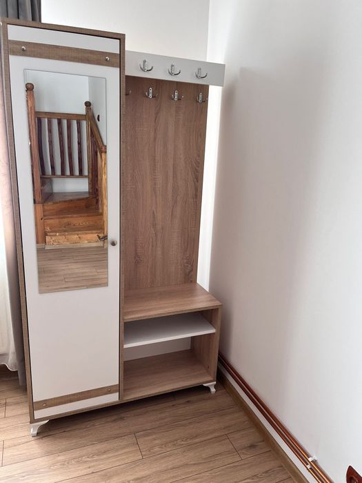 Cuier cu suport de pantofi