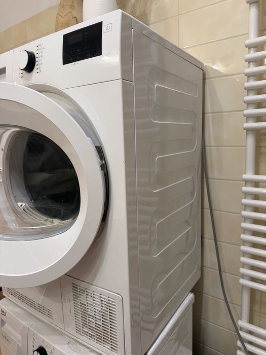 Uscător de rufe Beko, 7 kg, cu condensare