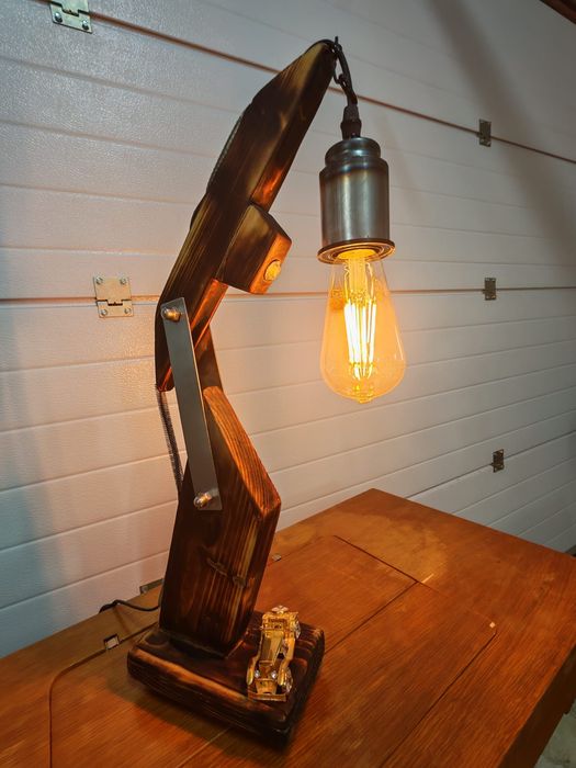Lampa decorativa din lemn stil steampunk