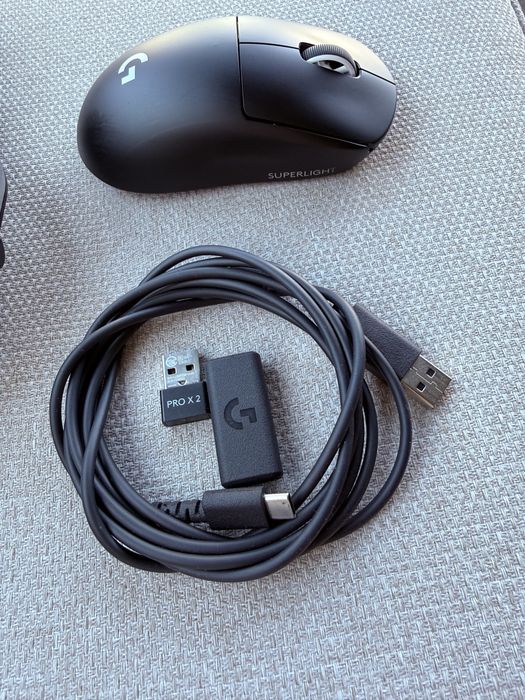 Casti Logitech G Pro X2 lightspeed + mouse logitech Pro x2 superlight