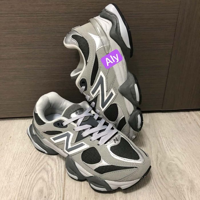 Adidași New Balance gri