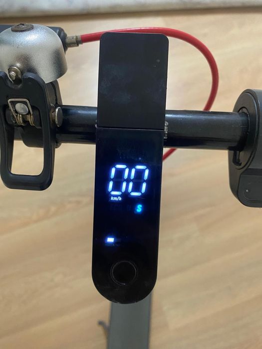 Продам электросамокат