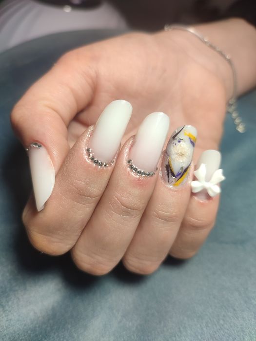 Gene fir cu fir Buzău , manichiură, pedichiura , pensat , laminare