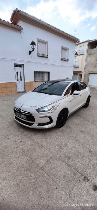 Citroen DS 5 Hybrid