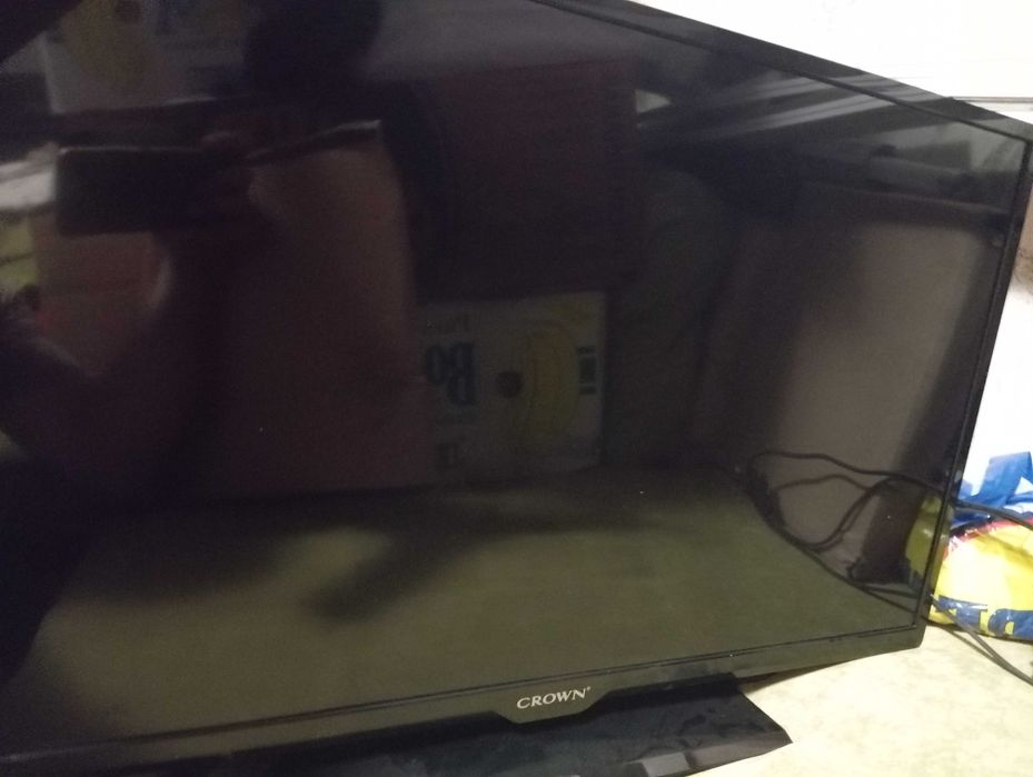 Smart tv crown 32 inch