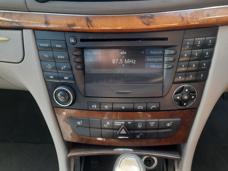 Navigatie Radio CD Mercedes E-Class w211 an 2002-2008