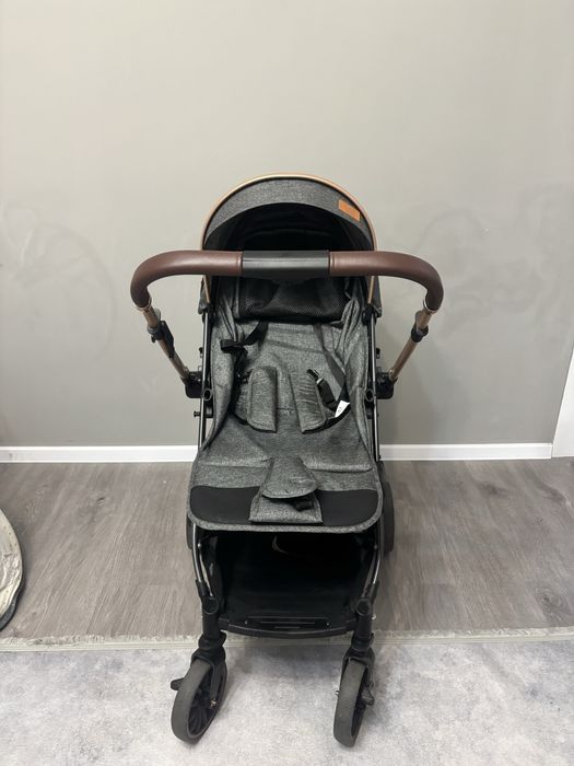 Продам детскую коляску