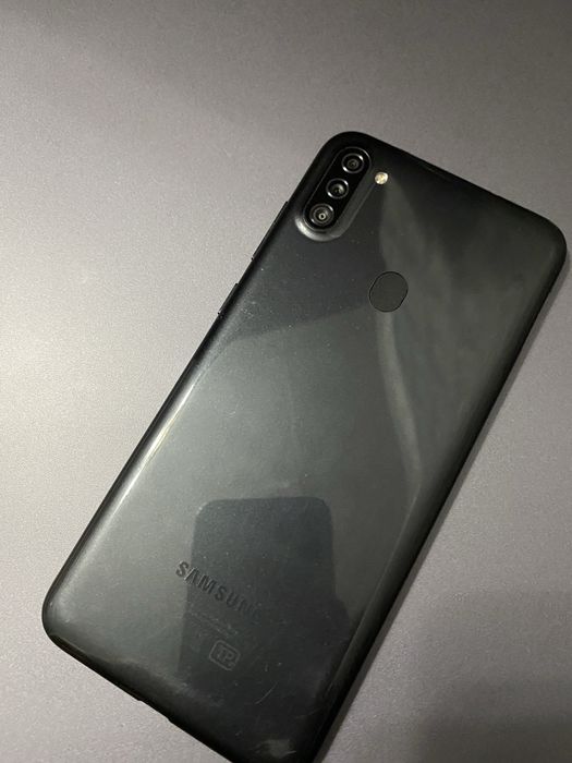 Samsung a11 black 32gb