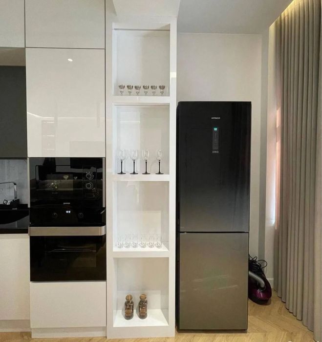 Жк Казахстан-Сдается новая квартира в престижном районе!