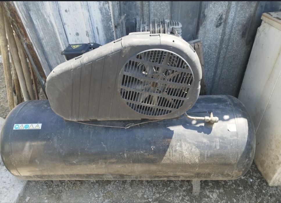 Компрессор 270 литров европеец