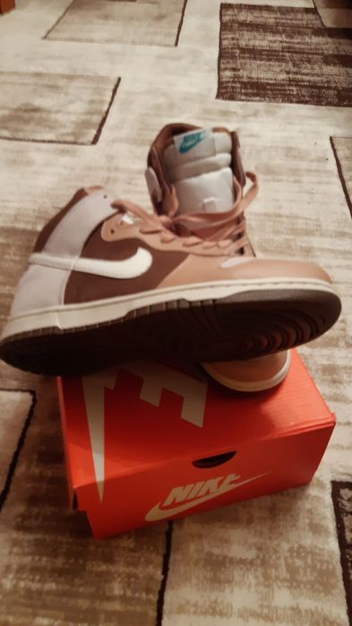 Ghete Nike  Dunk  Hi  noi
