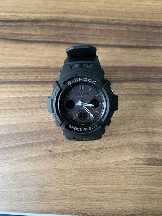 G shock AWG-M100B