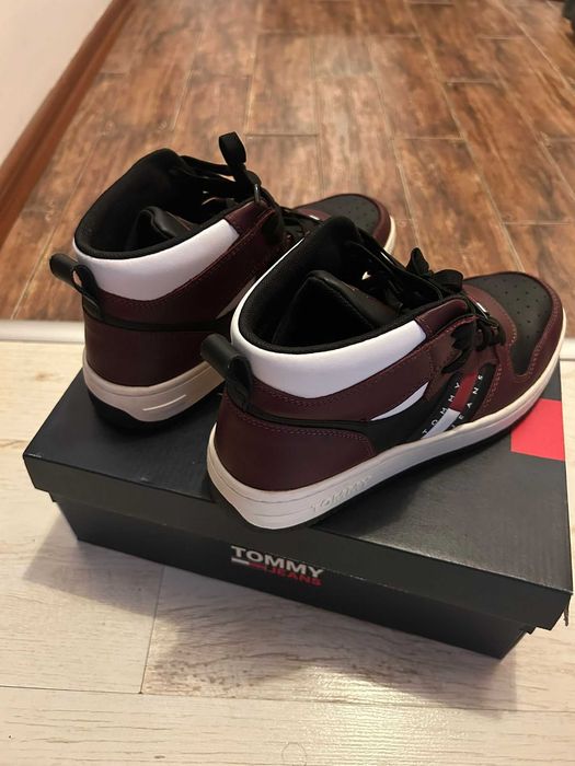 Adidasi Tommy Hilfiger marimea 39 unisex