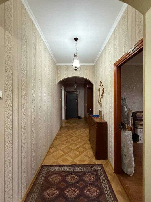 Срочно Продаю 5/1/5 кв на Карасу-2