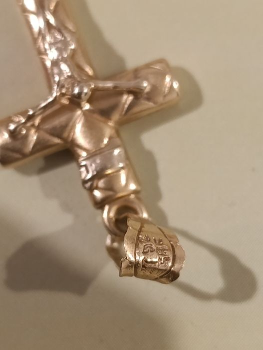 Златен кръст с печат 585 14 карата