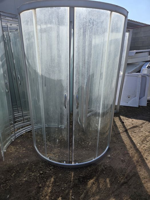 Душ кабини, паравани, корита