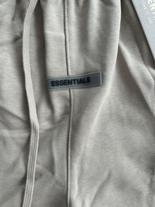 Pantaloni scurti essentials