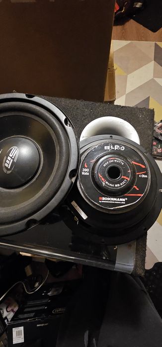 Subwoofer auto și 2 difuzoare de 320 W ( 3 Piese)