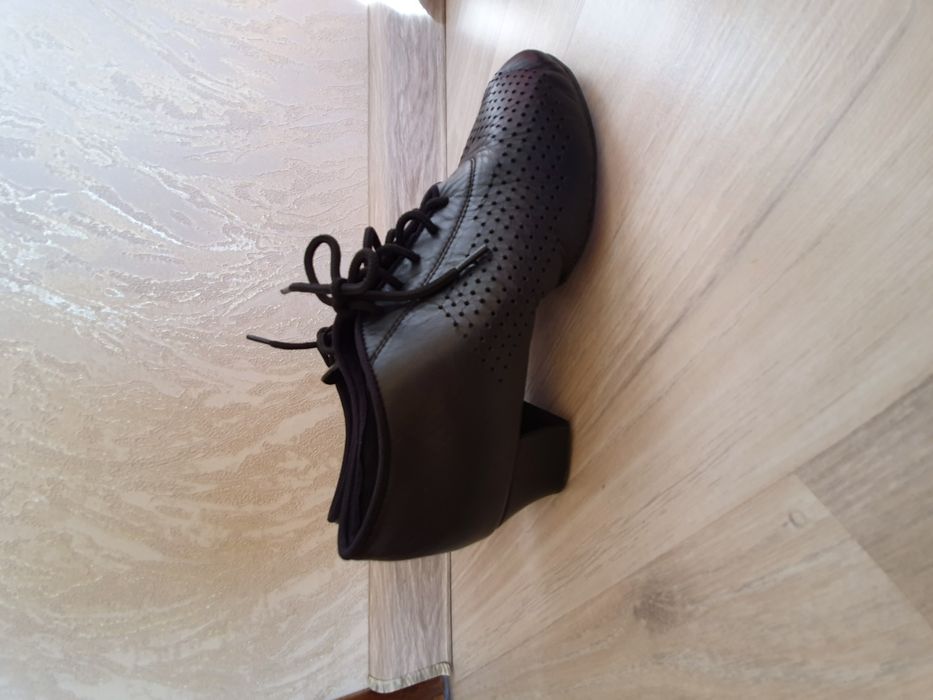 Продам танцевальную обувь