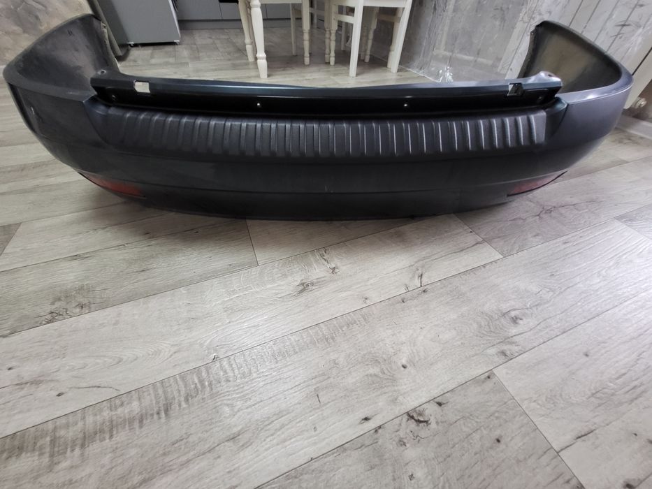 Продам задний бампер