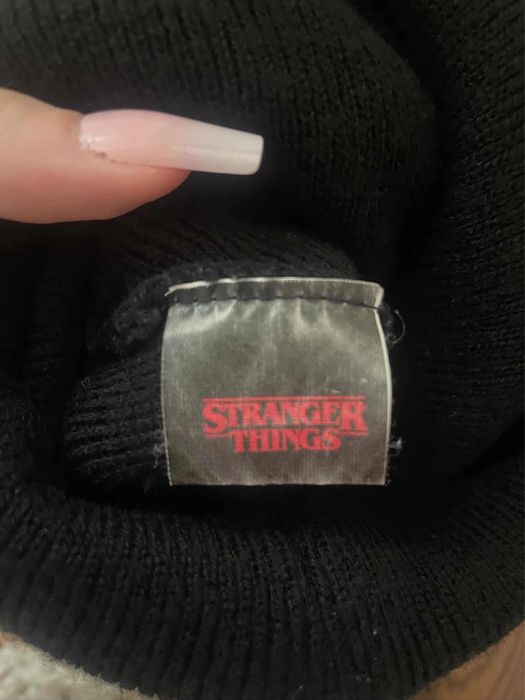 Шапка beanie на Stranger Things