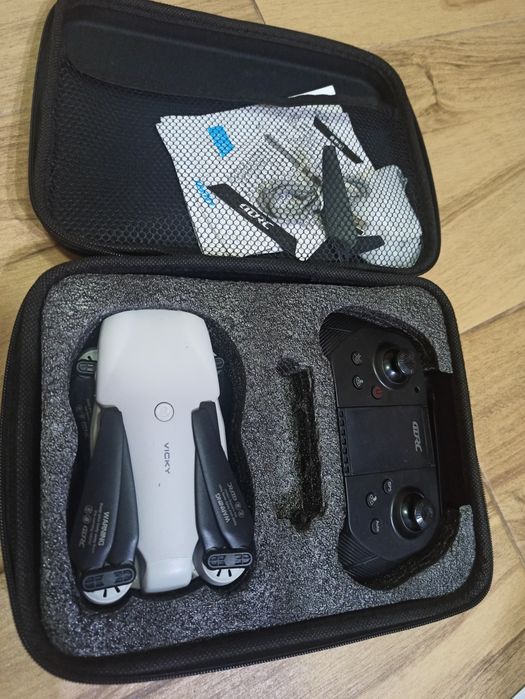 Дрон Vicky 4d f10