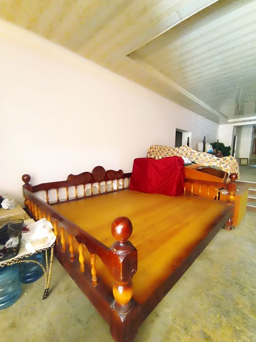 Tapchan yog'ochdan yasalgan