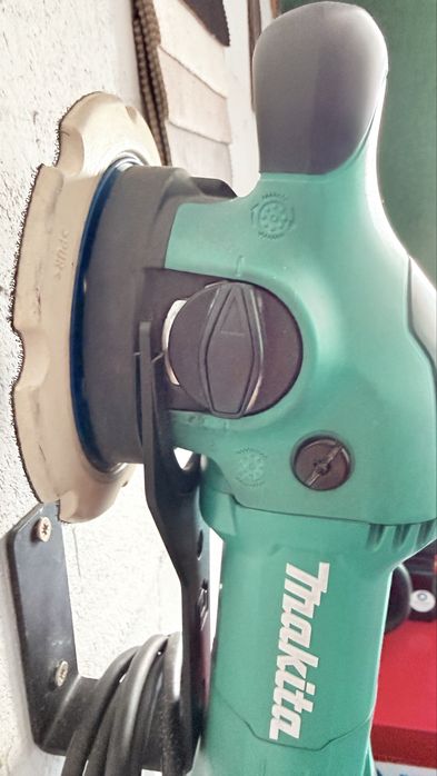 Makita  PO6000C 5.5 (150мм)