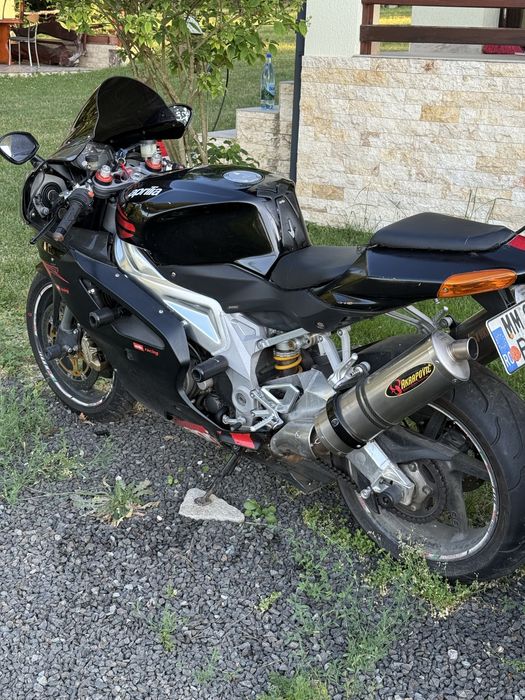 APRILIA RSV1000R