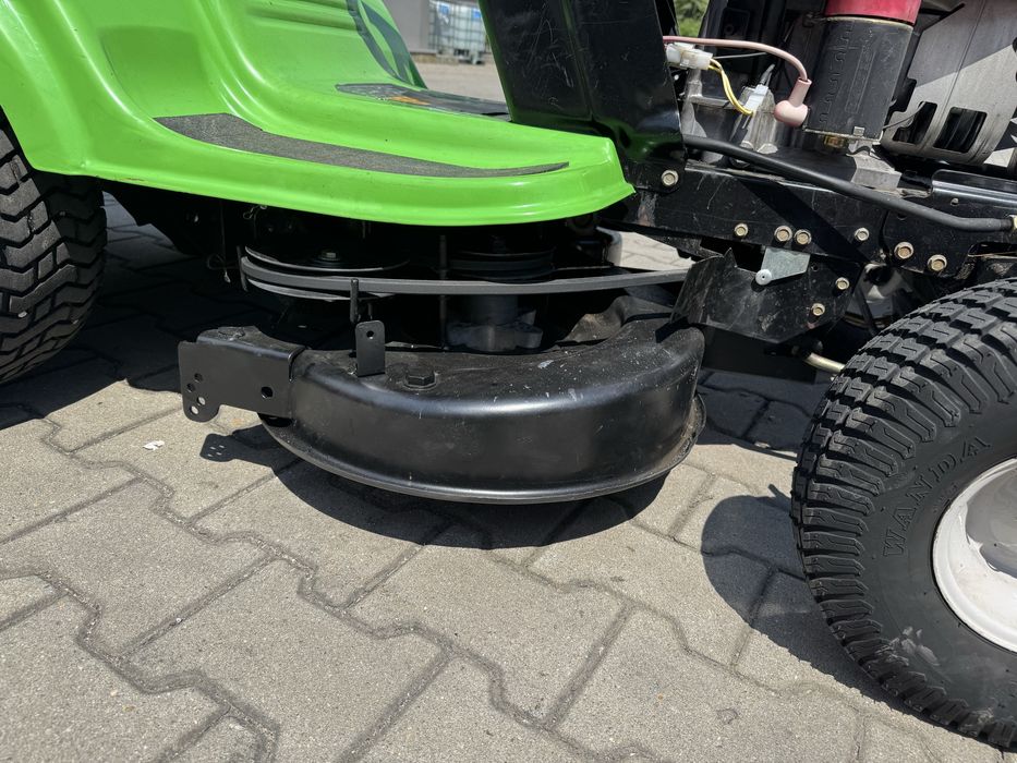 Tractoras gazon MTD Mastercut 92-125
