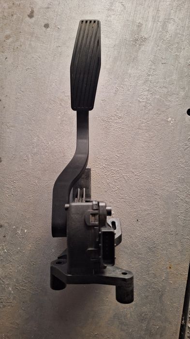 Газ педал, Opel Zafira 2003