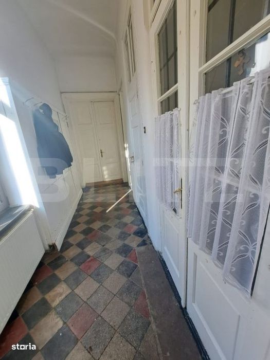 Apartament de vanzare, 6 camere, 182 mp, gradina comuna, Centrul Istor