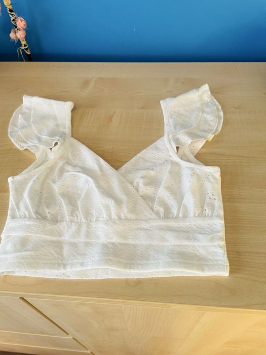 Продавам дамски топ нов