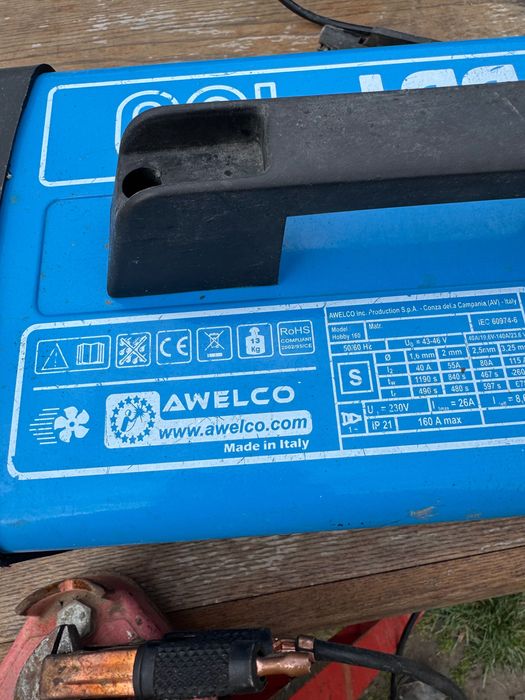 Aparat de sudură și masca automata