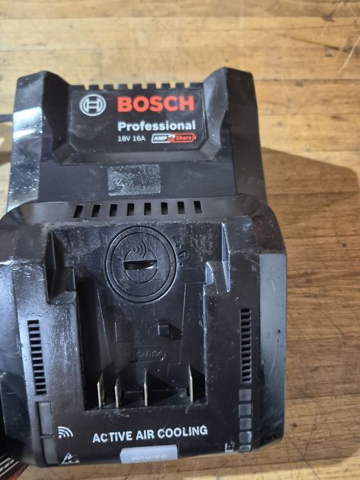Baterie acumulator Bosch 18v 2  4  5ah  incarcator l 18 16ah