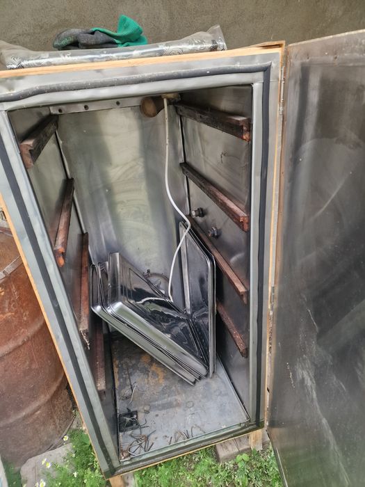Продаётся коптильный апорт