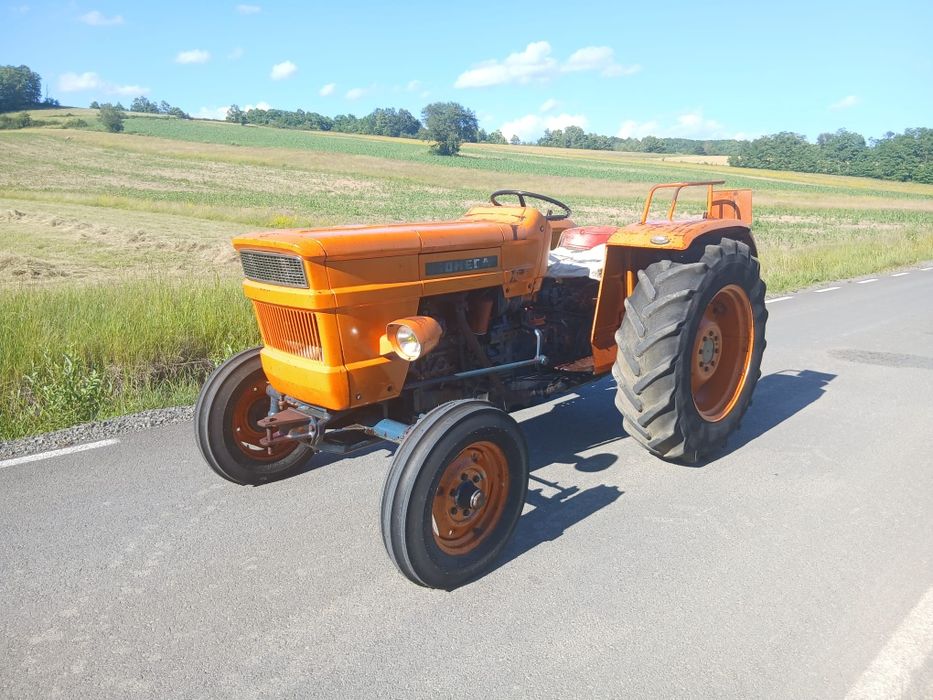 Tractor Fiat 450 45 cp în 3 cilindri, cutie cu doua manete recent adus