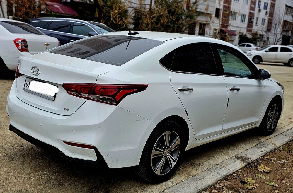 Sro'chna prodayotsya Hyundai accent 2020yil 3-pozitsya full pro'beg 95