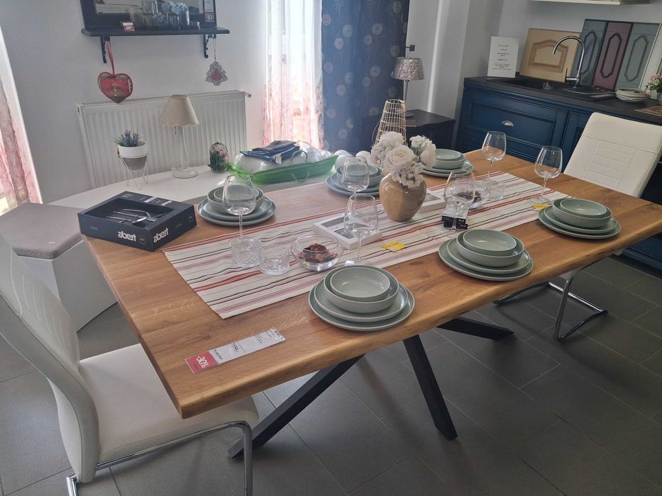 Mobilier living si bucatarie