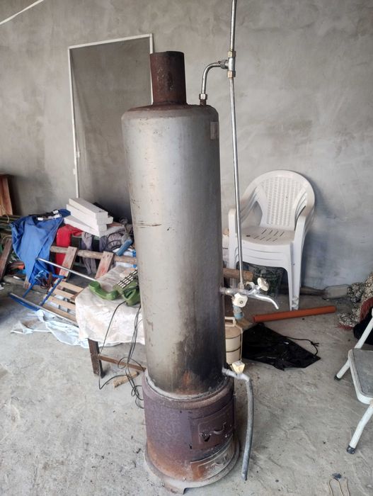 Бойлер на твърдо гориво