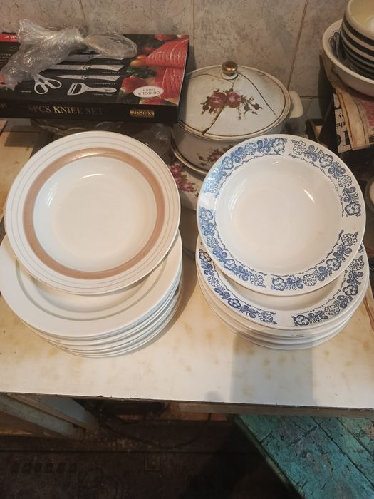 Продам суповые тарелки