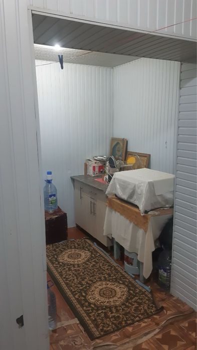 Срочна 3 хонали квартира сотилади