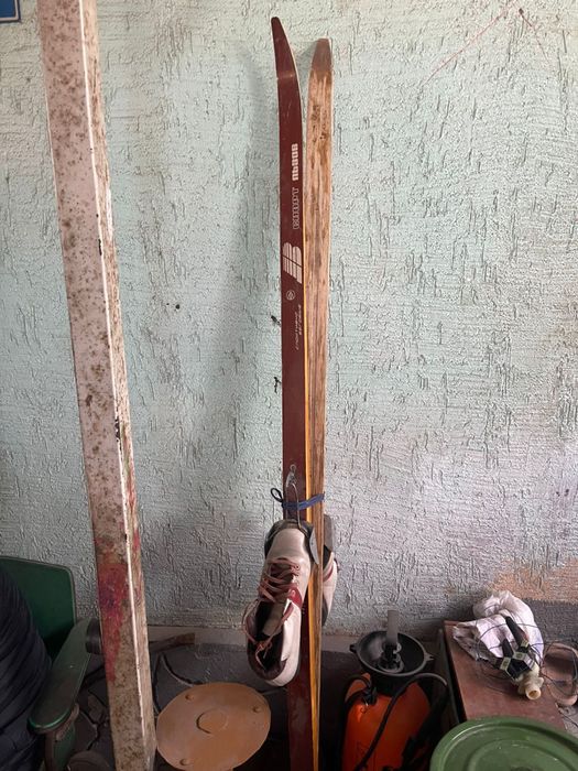 Лыжи СССР советские лыжные ботинки