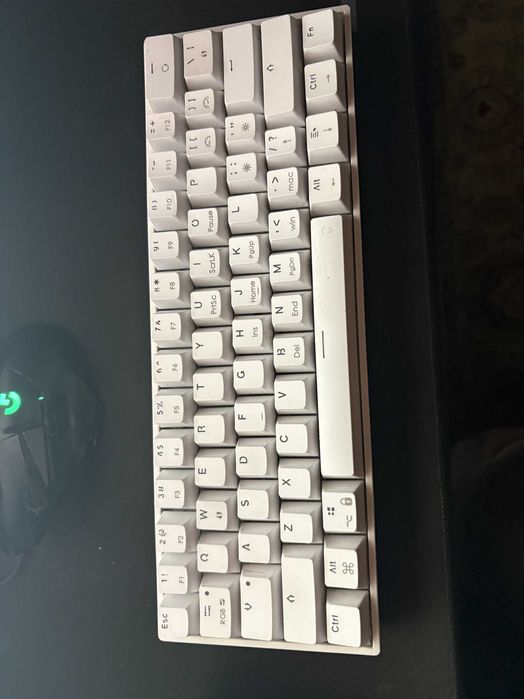 tastatura mecanica hotswap qwertykey h61 split alba