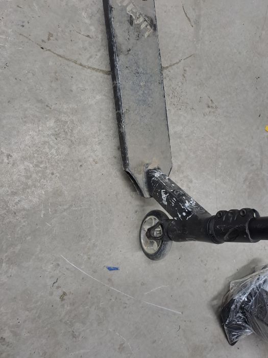 Трюковой самокат limit