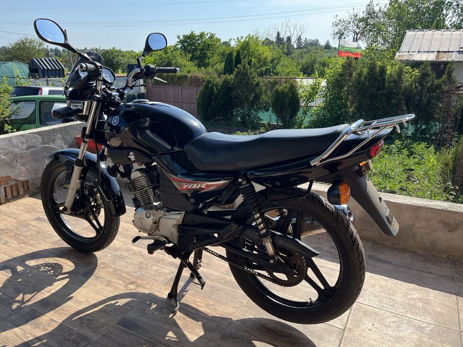Yamaha YBR  125.