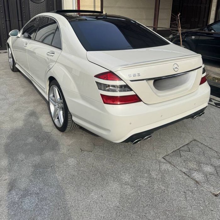 Mercedes-Benz 2008 год