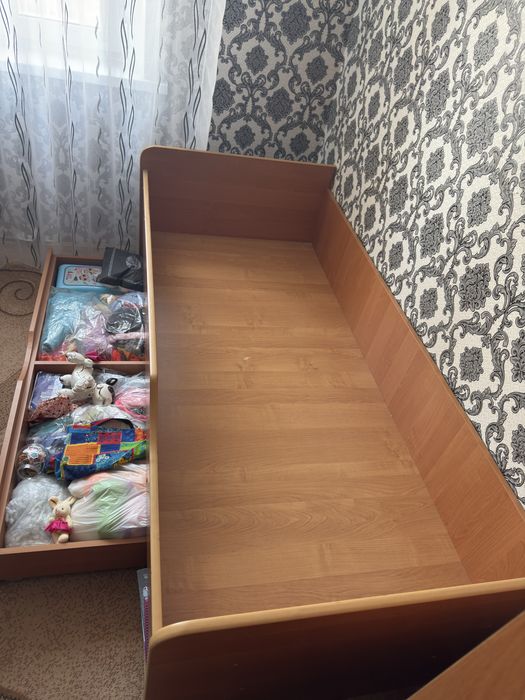 Продам кровать