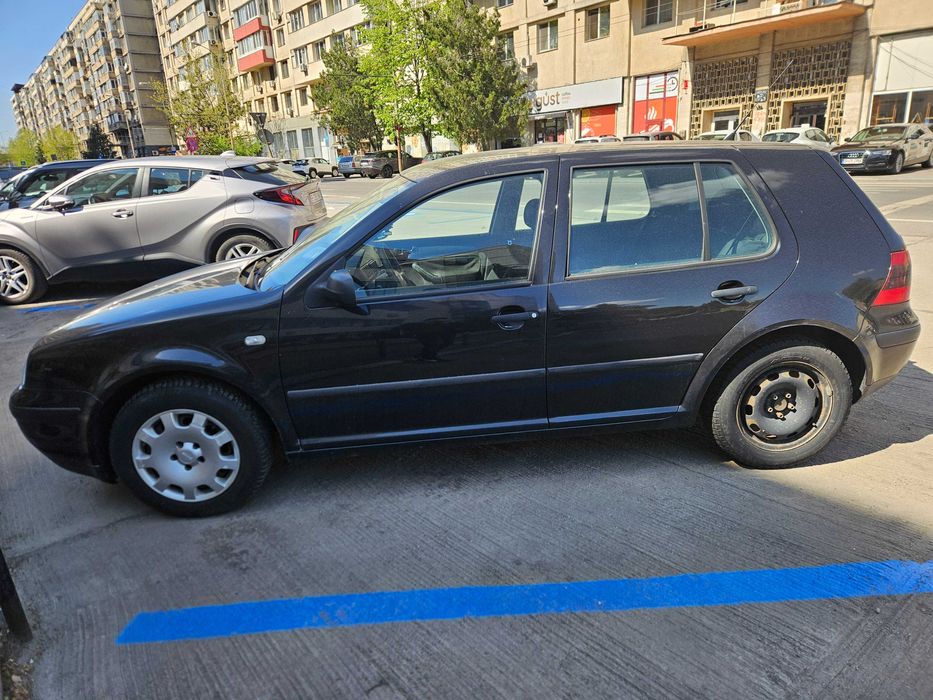 Autoturism Volkswagen Golf