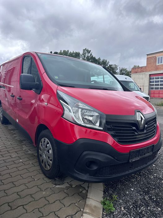 RENAULT Trafic 2015 — imagine 2